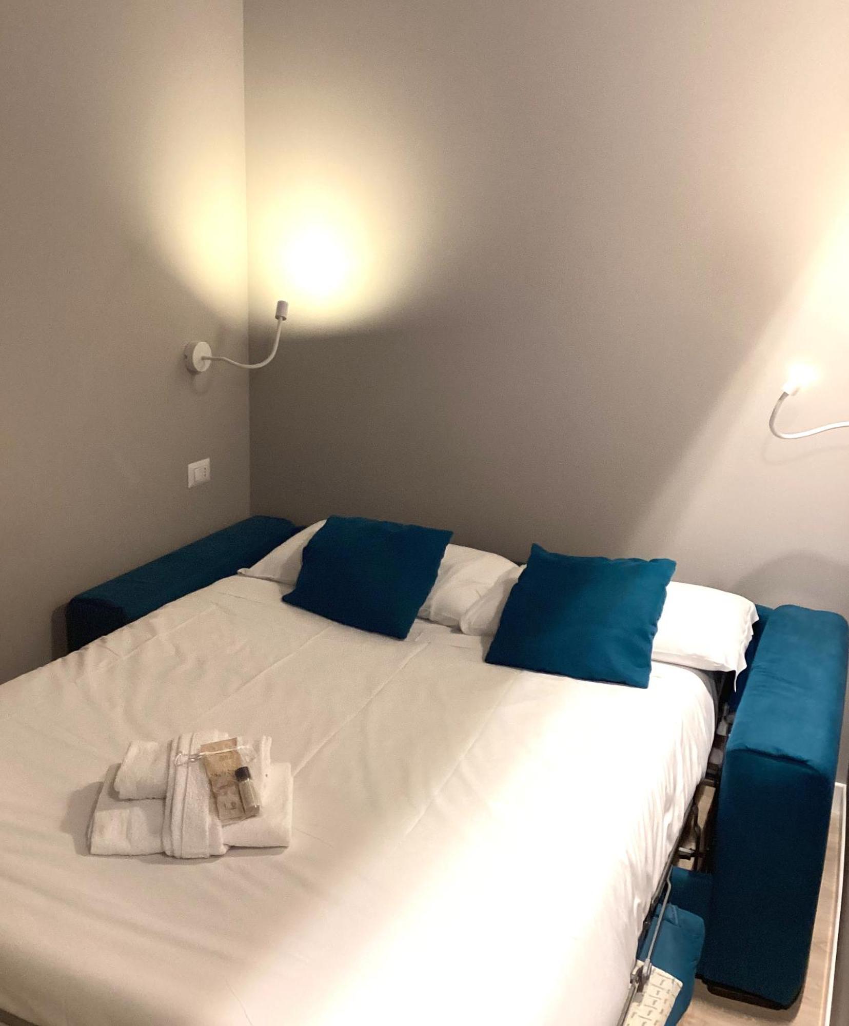 Ferienwohnung La Finestra Su Fontana Di Trevi - Charming View Rom Exterior foto